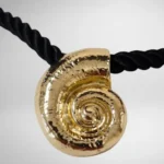 Collar Caracola Dorada Oceanía – ERYNA