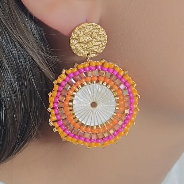 PENDIENTES MULTICOLOR CON ABALORIOS CIRCULARES
