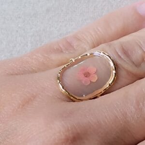 Anillo ERYNA ajustable con flor natural seca