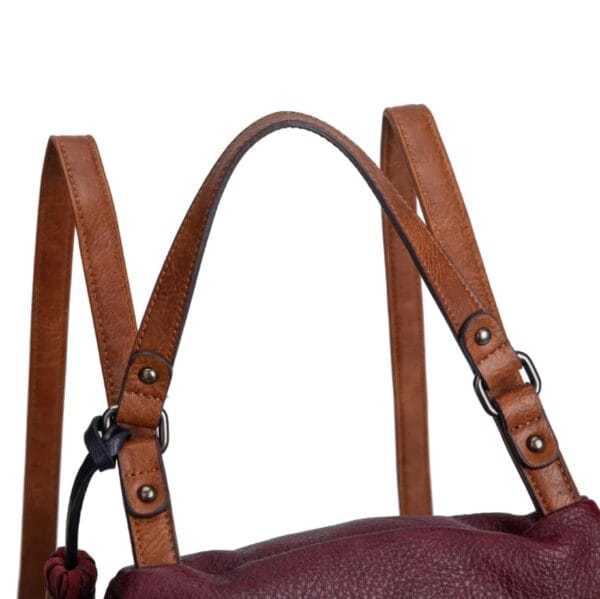 Mochila IRENE ILR230308 color granate con asas marrones