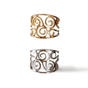 anillo ERYNA filigrana espiral acabado plateado y dorado detalle del diseño