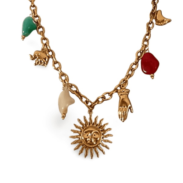 Collar ERYNA con cristales verde rojo blanco y colgante de sol