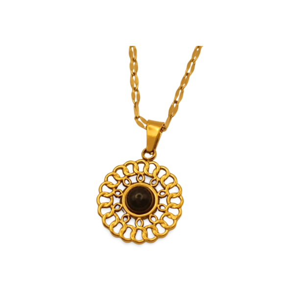 collar-eryna-acero-inoxidable-circular-piedra-negra Collar ERYNA acero dorado con colgante circular y piedra negra central