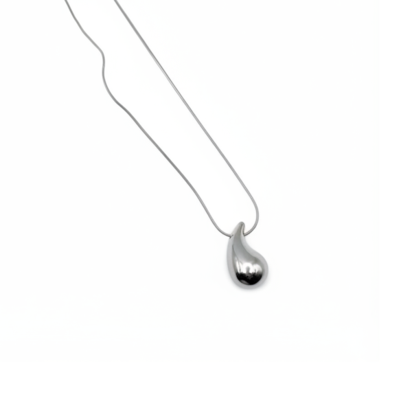 collar ERYNA acero inoxidable plateado con colgante en forma de gota