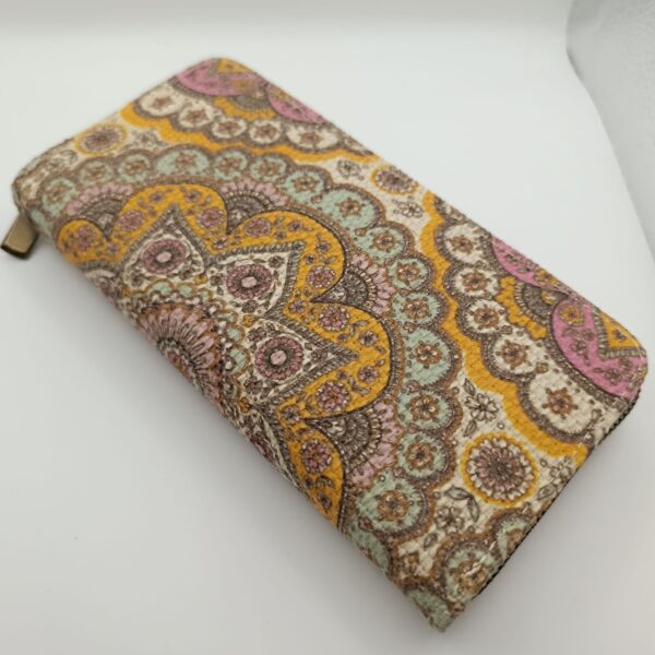 Cartera mujer estampada multicolor vista frontal