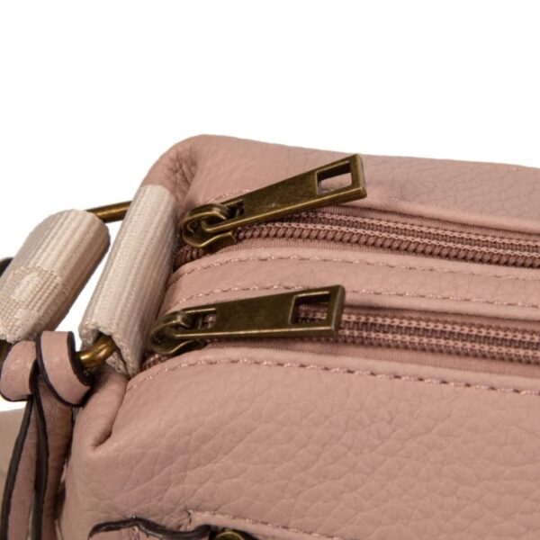 Detalle de la cremallera del bolso MAC&NOA