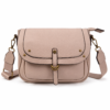 Bolso bandolera ERYNA Sara en apricot, vista frontal mostrando el acabado granulado en piel sintética