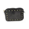 Bolso bandolera pequeño de ante gris oscuro con tachuelas doradas
