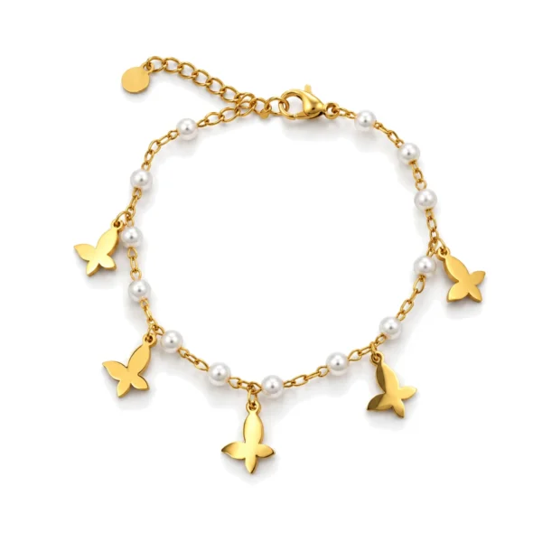 Pulsera dorada de acero inoxidable con perlas blancas, cinco mariposas colgantes y cierre de mosquetón ERYNA